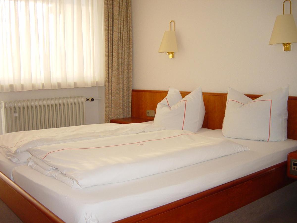 Hotel Brunnenhof Bad Fussing Exterior photo
